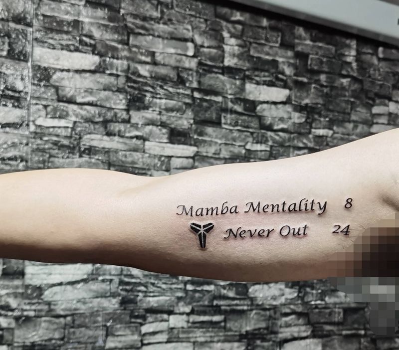 纪念纹身图片_手臂文字纹身图案