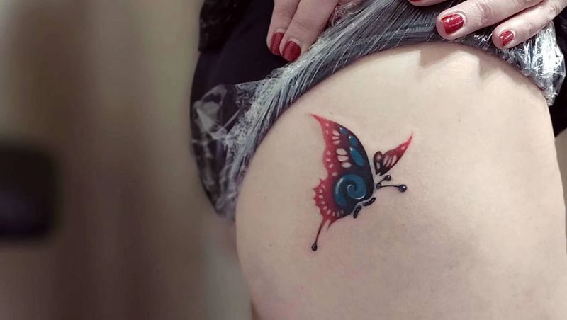 遮盖纹身图片_臀部New School纹身图案