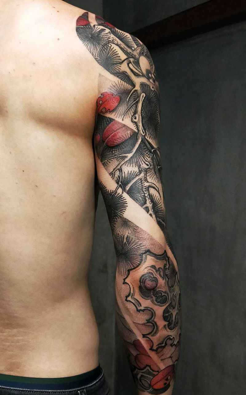 红叶白头和大虫纹身图片_手臂汉刺青中国风虎纹身图案