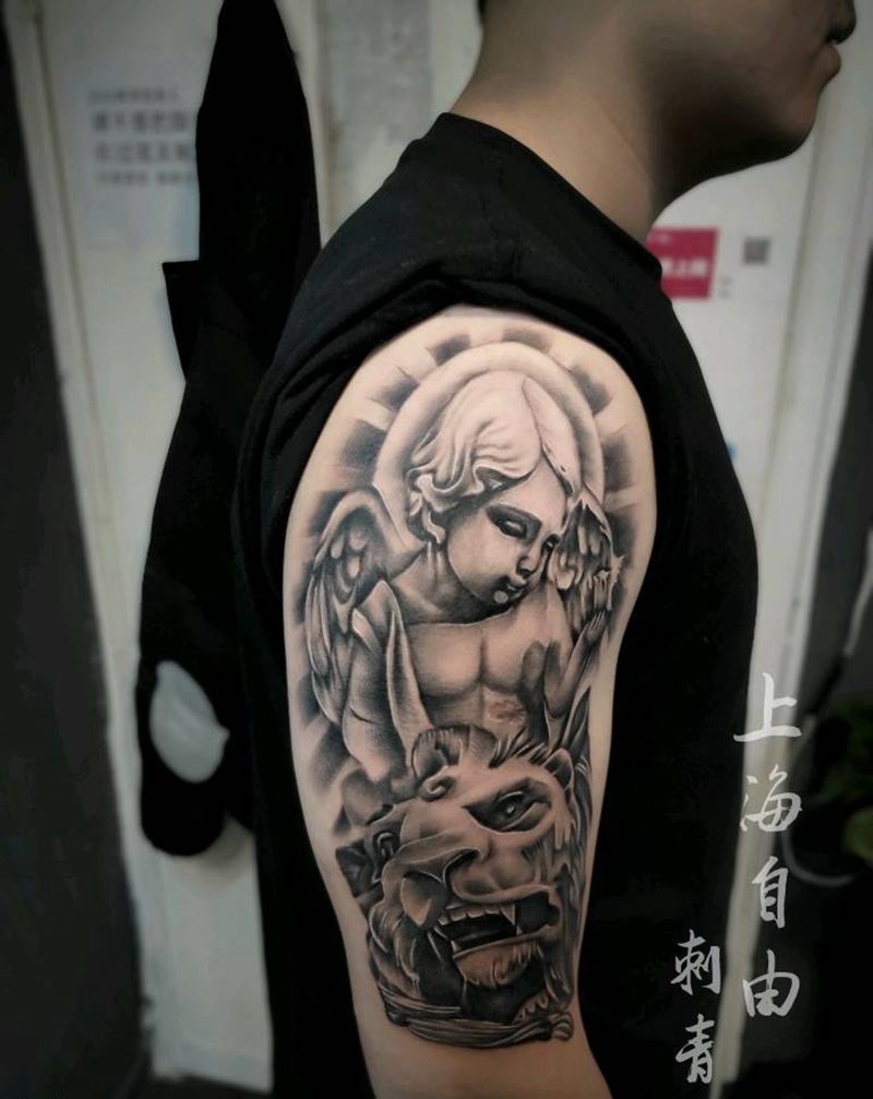 天使纹身图片_手臂欧美写实天使狮子纹身图案