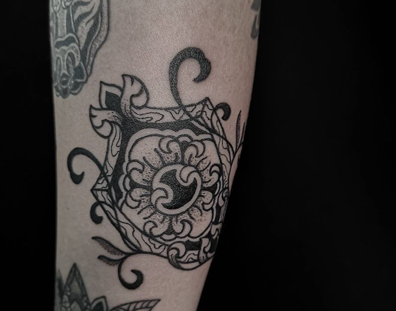 花牌纹身图片_手部点刺图腾ornamental纹身图案