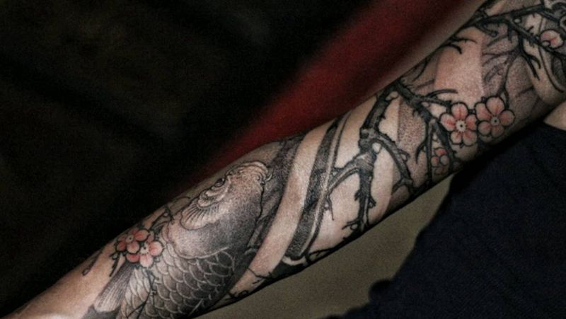 流水·落花纹身图片_手臂传统国画动物植物原创汉刺青中国风成品纹身图案