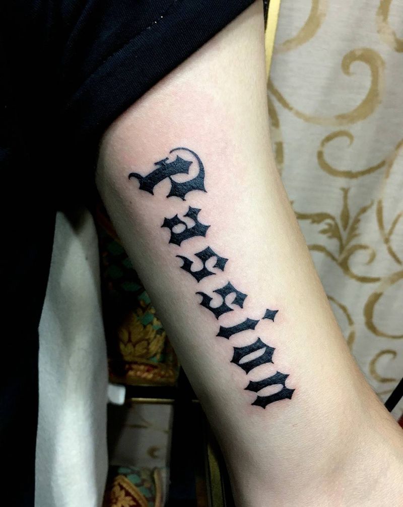 长的帅还不让拍脸！[愉快]是爷们！够低调！纹身图片