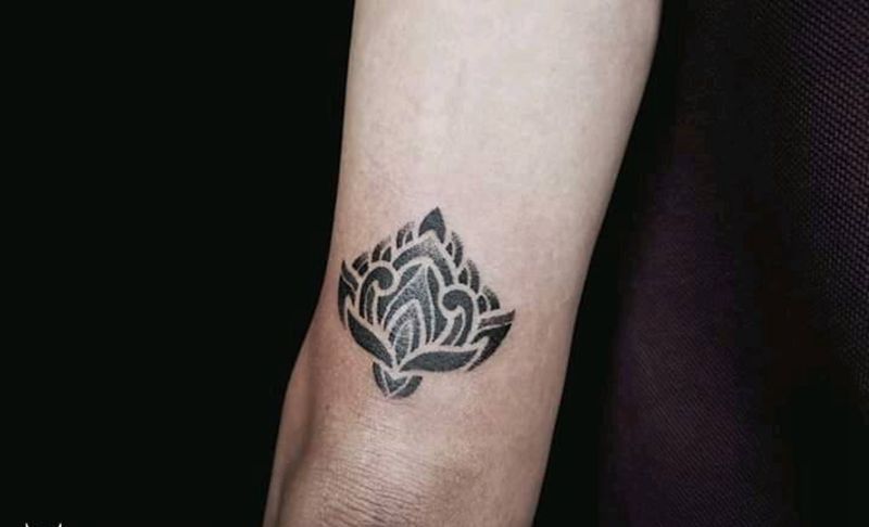 dotwork纹身图片_手部手臂点刺纹身图案