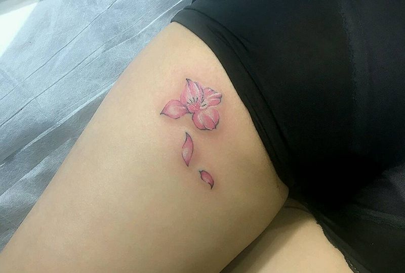 灰常性感！！纹身图片