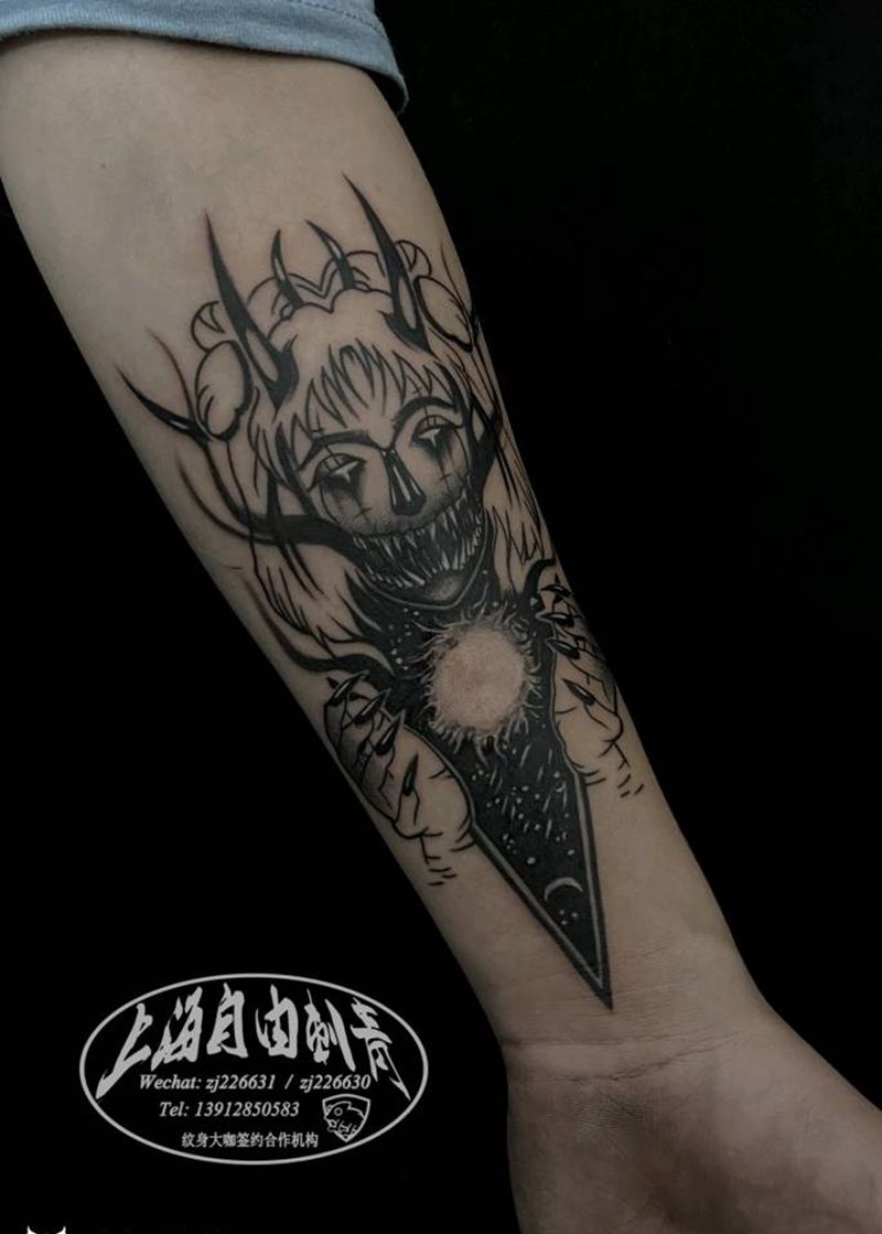 魔女纹身图片_手臂欧美写实暗黑纹身图案
