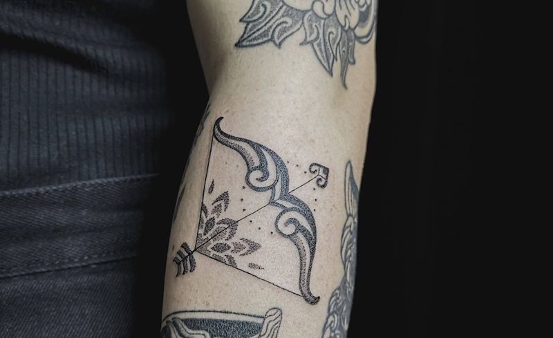 射手座纹身图片_点刺纹身图案