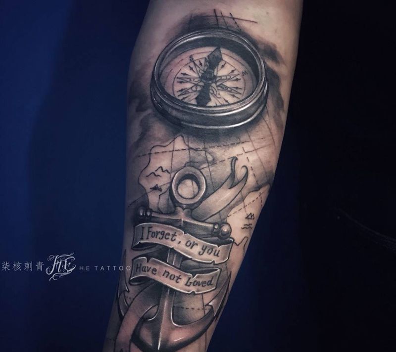 船锚指南针纹身图片_手臂手部欧美写实原创纹身图案