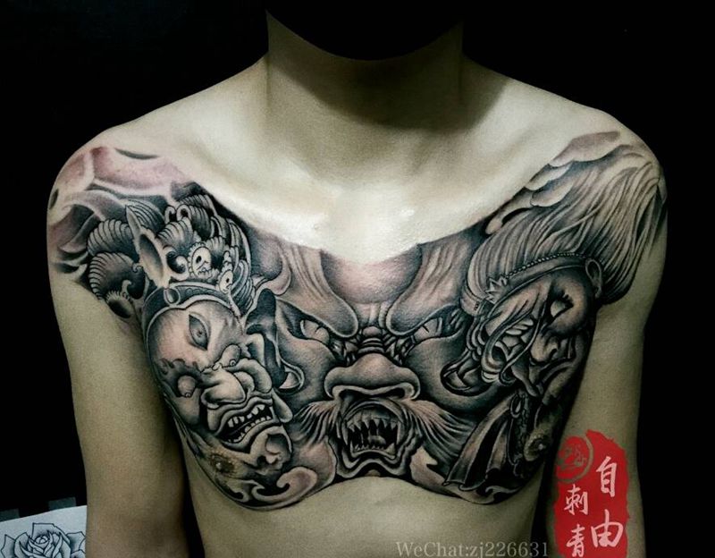 花胸纹身图片_胸部新传统花胸纹身图案