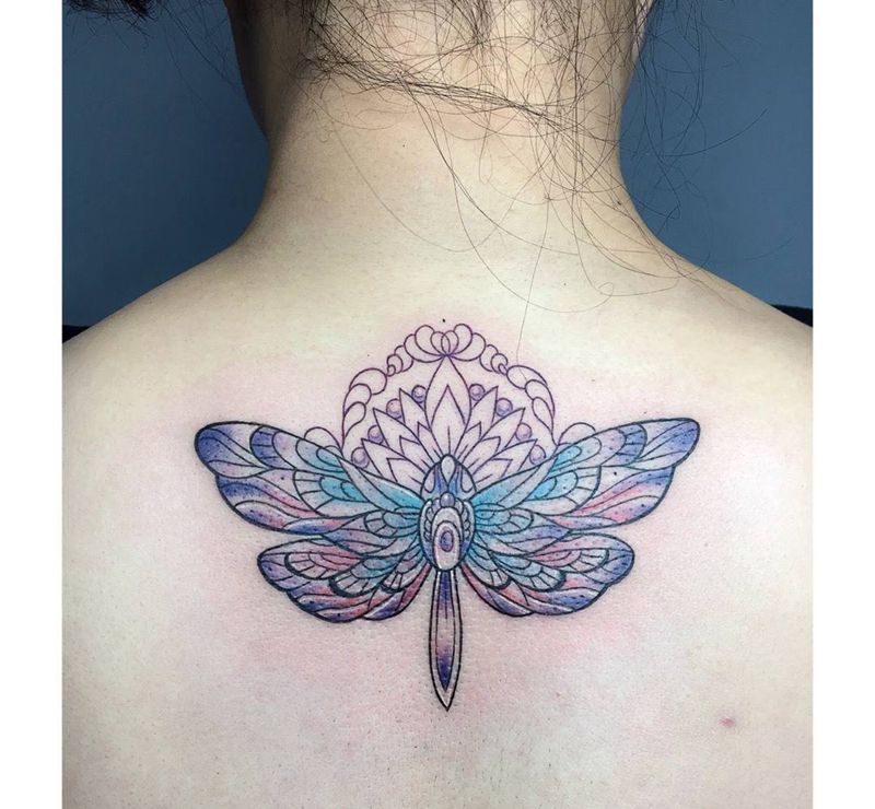 装饰风淡彩纹身图片_成品颈部清新动物几何原创点线面纹身图案