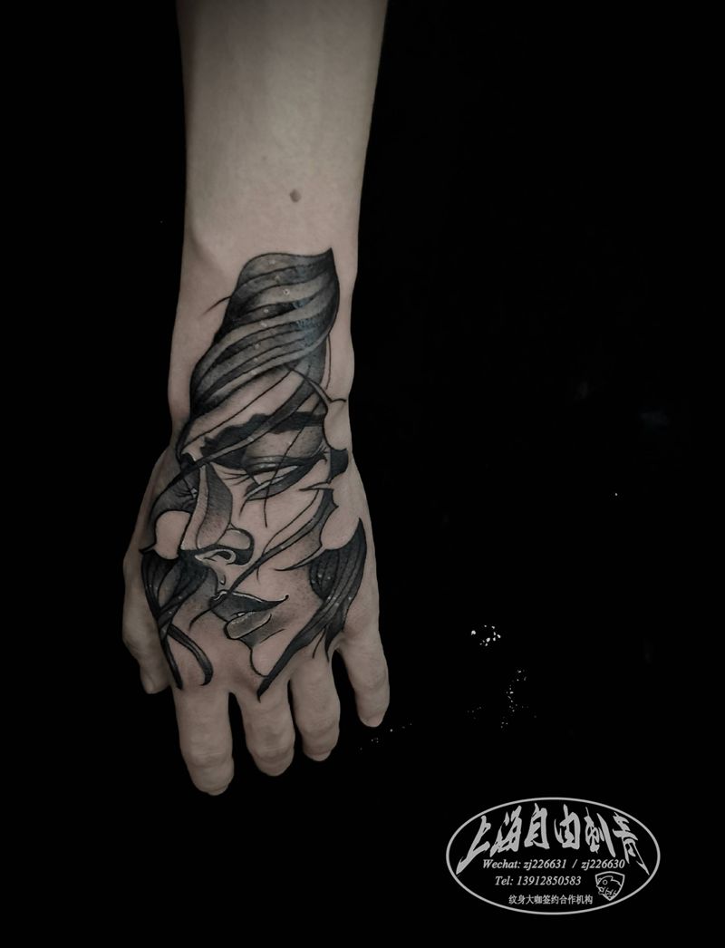 丧纹身图片_手部New School纹身图案