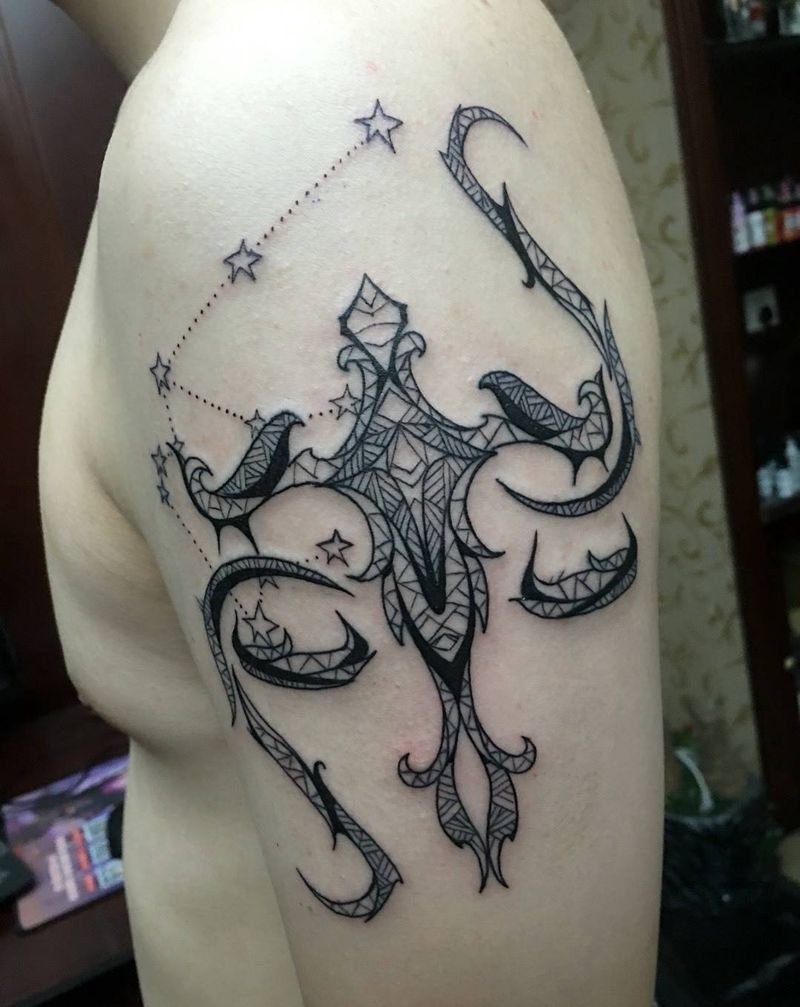 天秤+水瓶纹身图片