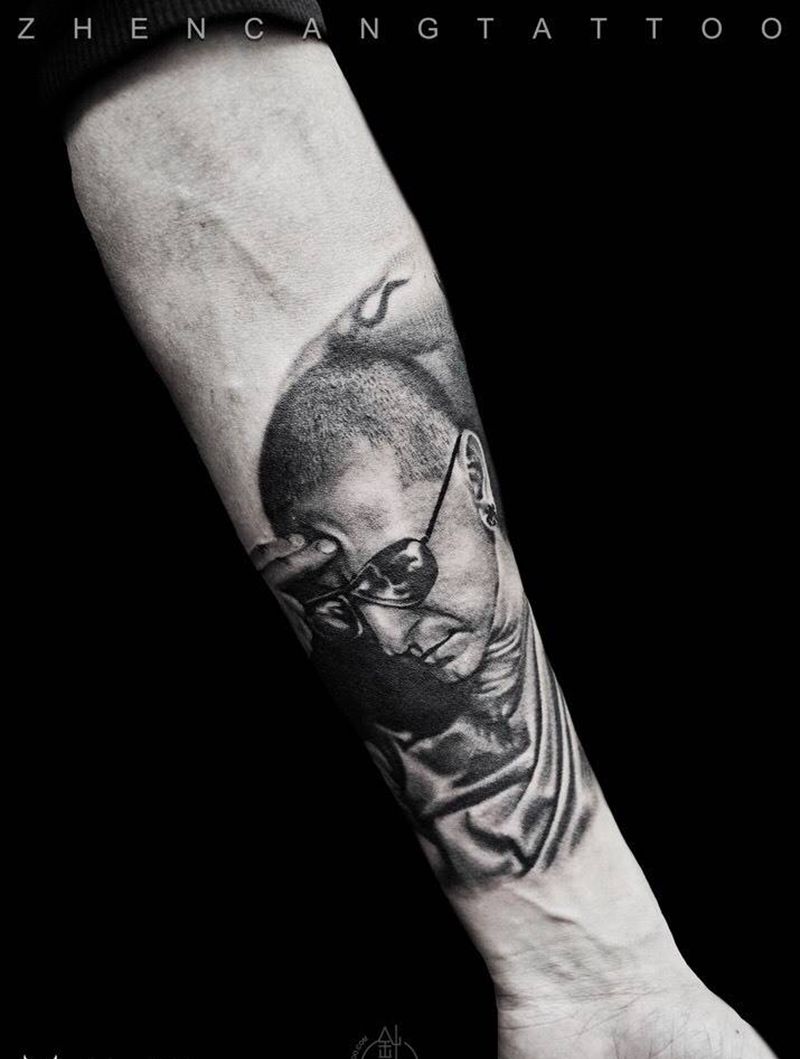 Chester Bennington | 针藏刺青 ·李师傅· 作品纹身图片_成品手臂欧美写实人物针藏刺青纹身图案