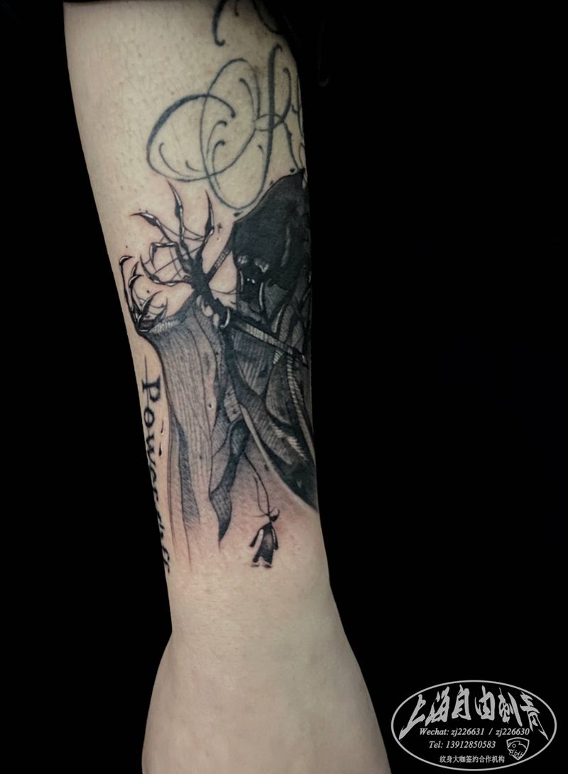 哈利波特—死神纹身图片_手臂暗黑纹身图案