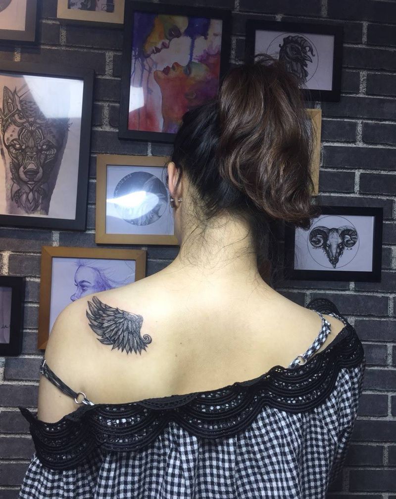 翅膀飞纹身图片