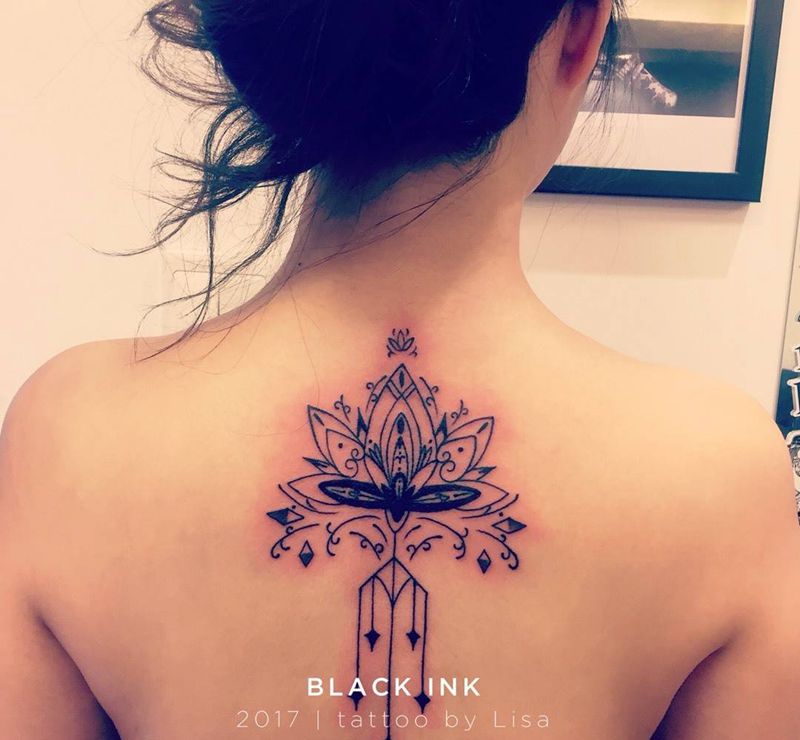 梵花纹身图片_成品背部欧美清新字符图腾原创纹身图案