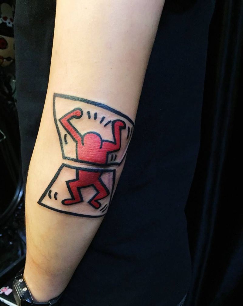 涂鸦大师Keith haring致敬!纹身图片_成品手臂欧美几何人物图腾纹身图案