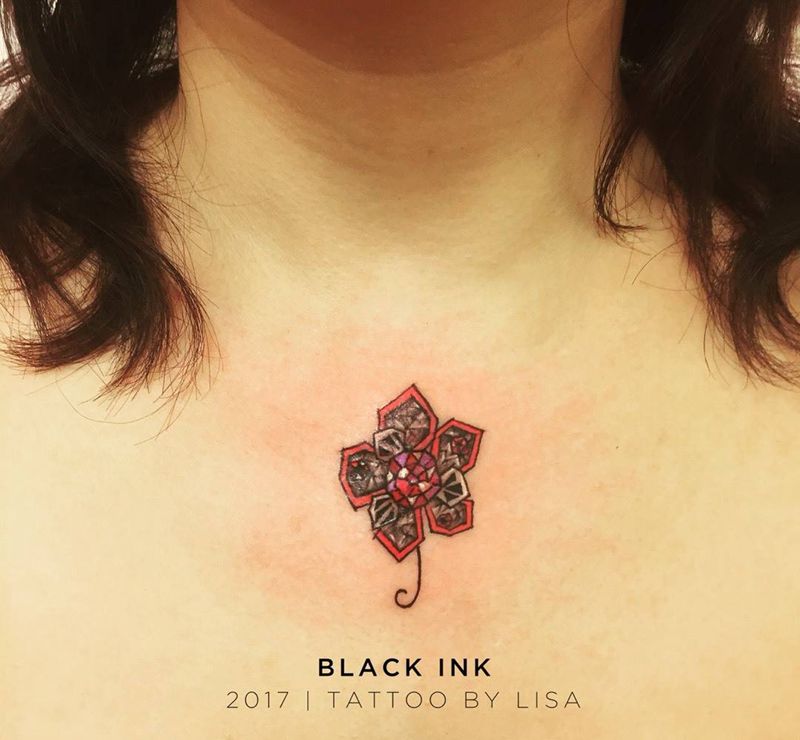 胸口疤痕遮蓋纹身图片_成品胸部欧美写实静物原创纹身图案