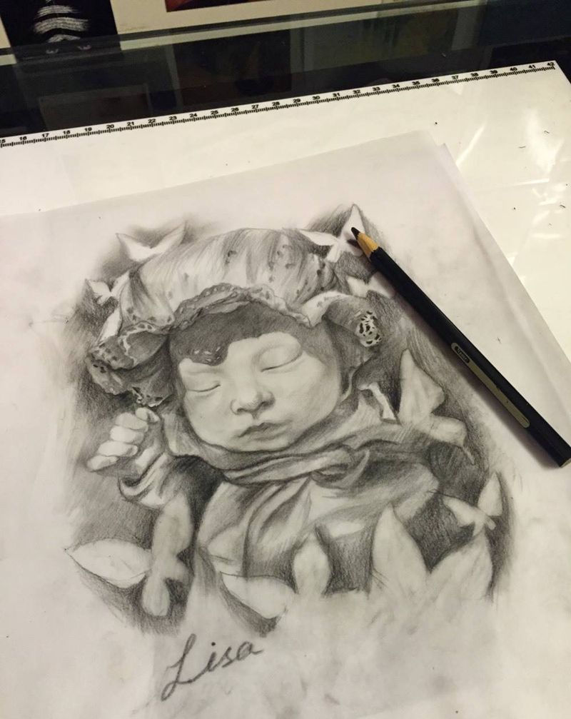 手稿 婴儿肖像纹身图片_手稿背部欧美写实人物原创纹身图案