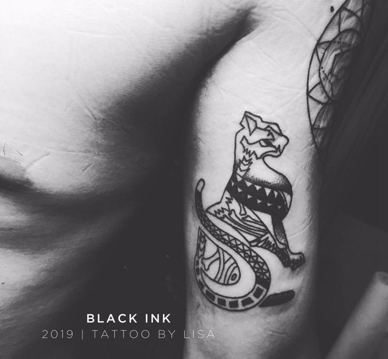 整臂拼接纹身图片_手臂点刺图腾纹身图案