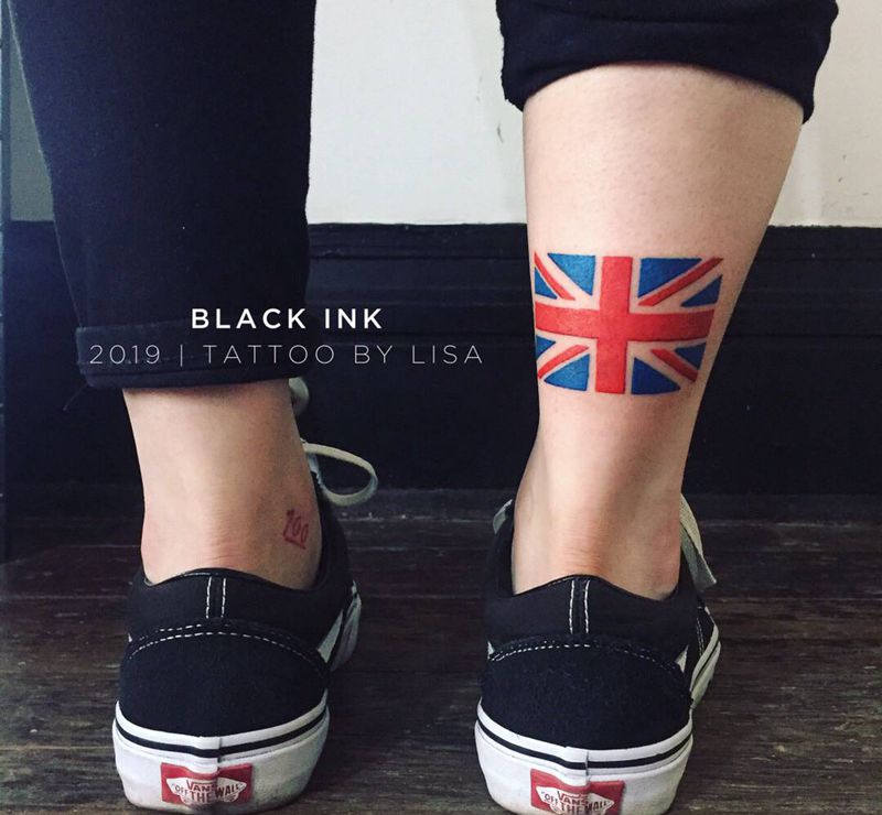 小图纹身图片_腿部New School纹身图案