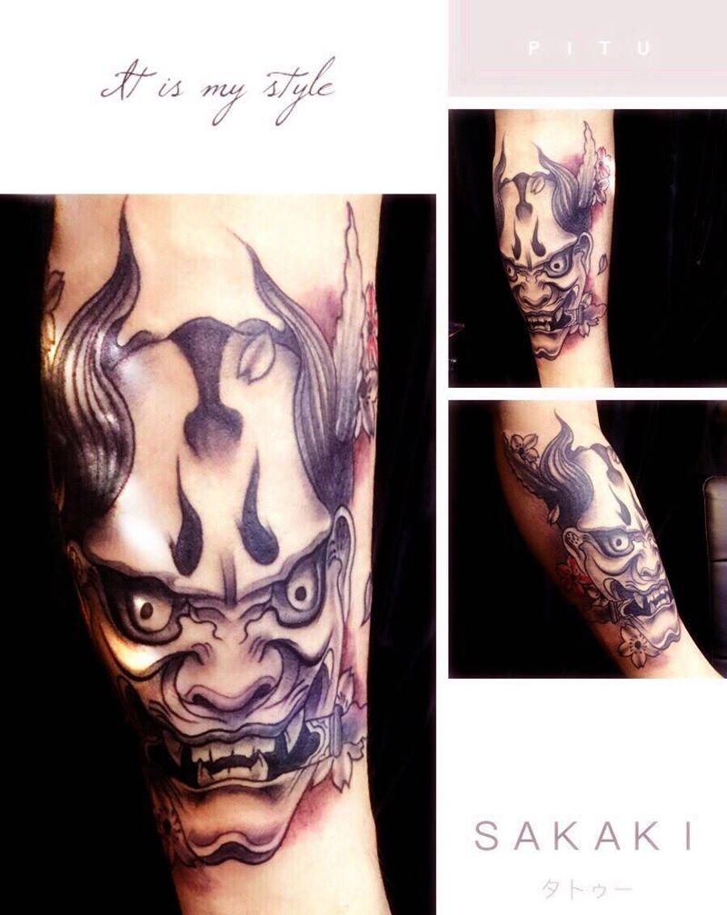 黑灰般若 小腿内侧纹身图片_成品腿部传统鬼神原创纹身图案