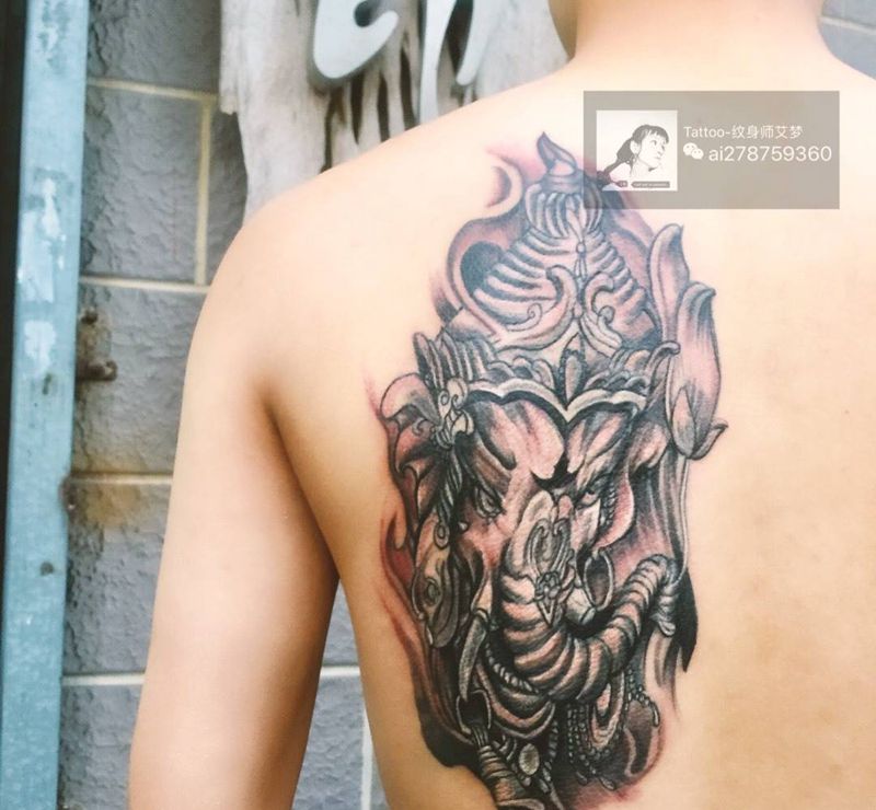 修改象神纹身图片