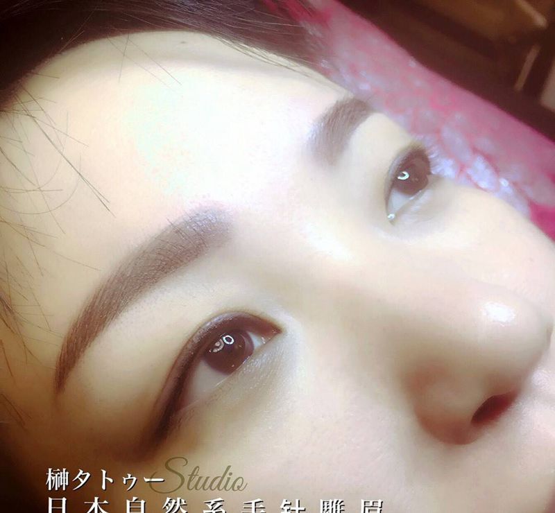 日本手针雕眉纹身图片_成品人物日本雕眉纹身图案