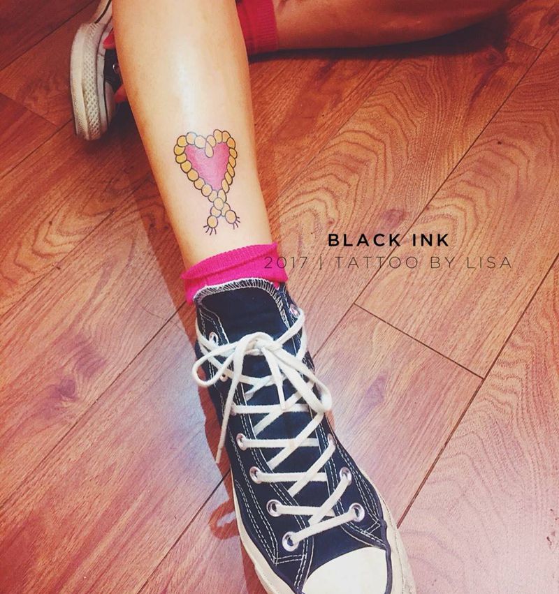 小腿爱心纹身图片_成品腿部欧美清新原创几何纹身图案