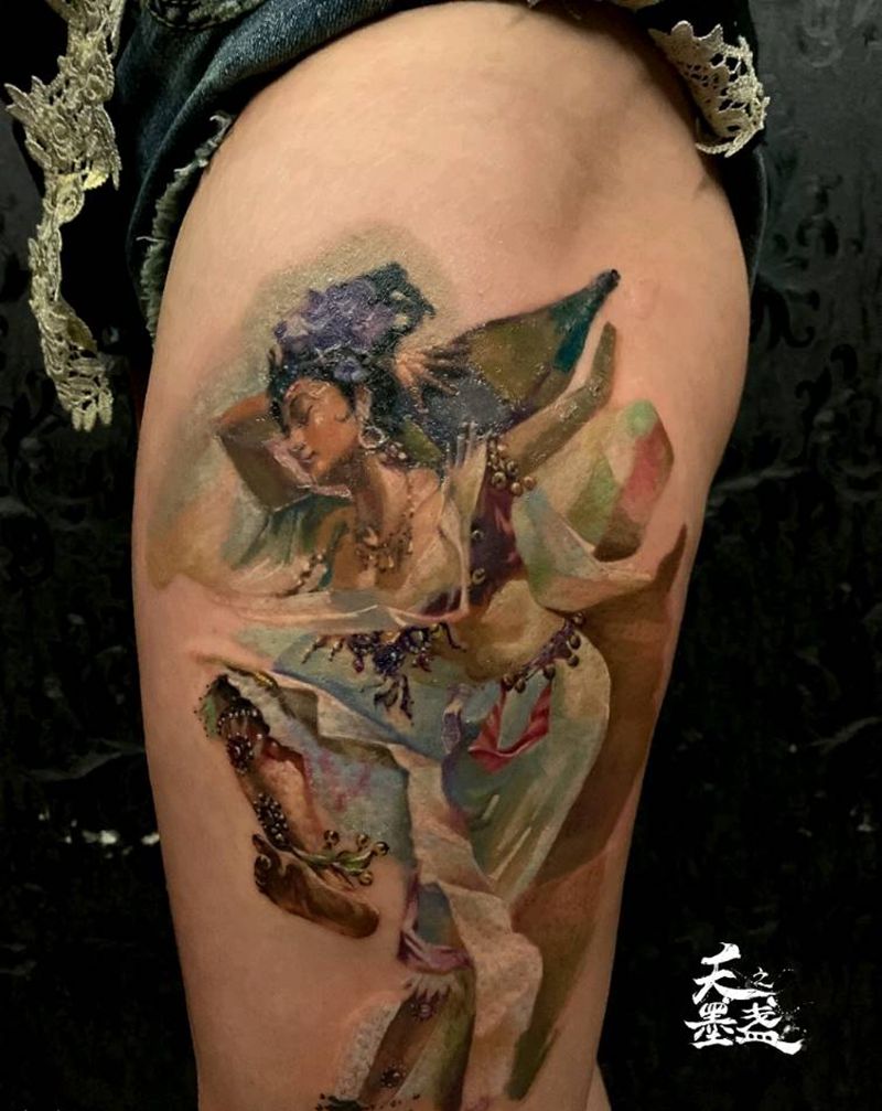 飞天纹身图片_腿部欧美写实油画纹身图案