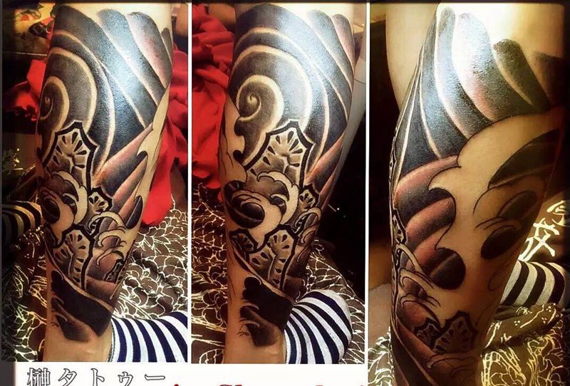 tradition 浪 山石纹身图片_成品腿部传统原创静物纹身图案