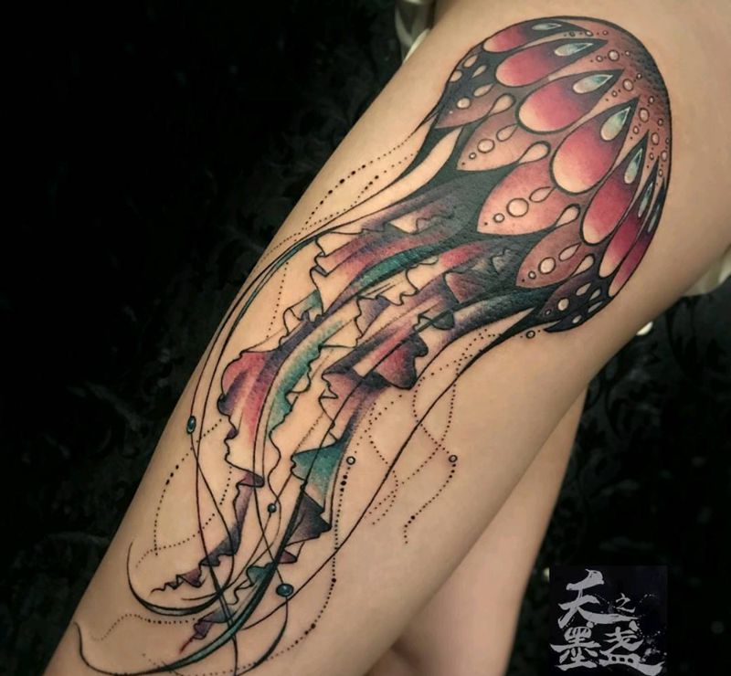 水母纹身图片_腿部水彩水母纹身图案