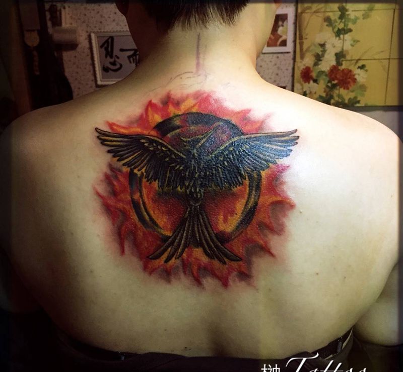 遮盖纹身图片_成品背部欧美图腾动物纹身图案