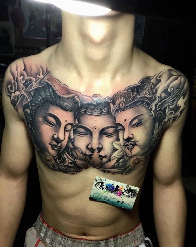 三面佛纹身图片_胸部老传统纹身图案