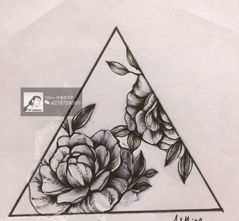 大腿花纹身图片