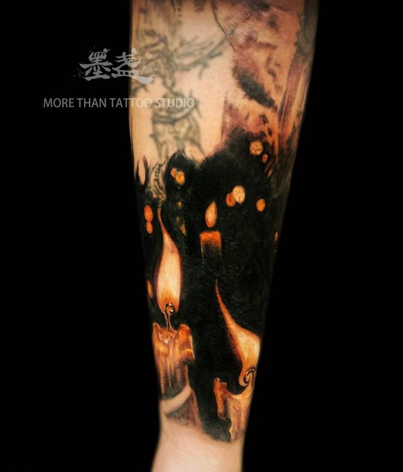 烛火纹身图片_手臂欧美写实蜡烛光纹身图案