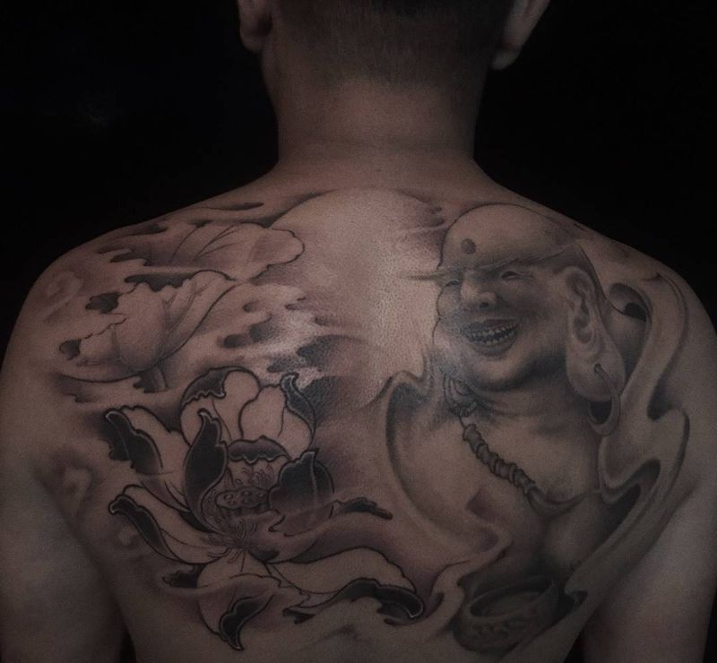 ……纹身图片_背部肩部纹身图案