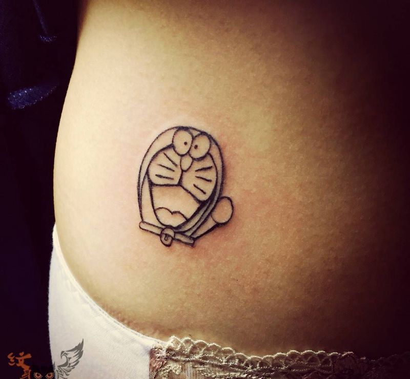 好朋友的肚子纹身图片