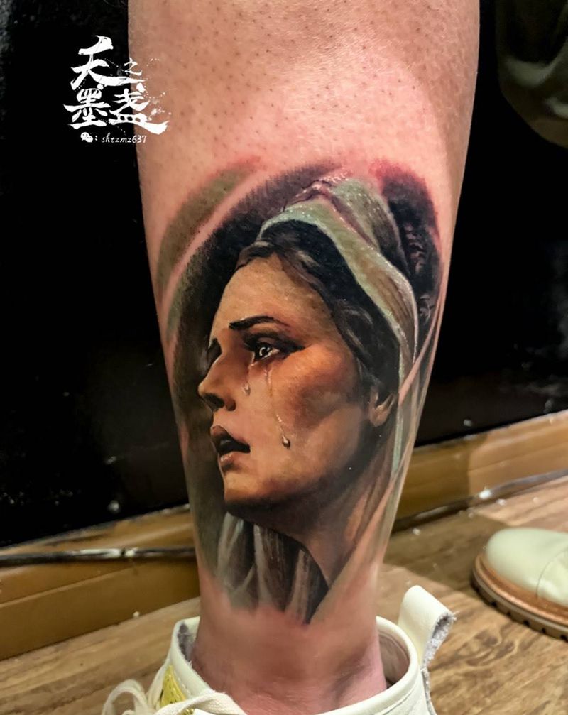 小圣母纹身图片_腿部欧美写实宗教圣母肖像纹身图案