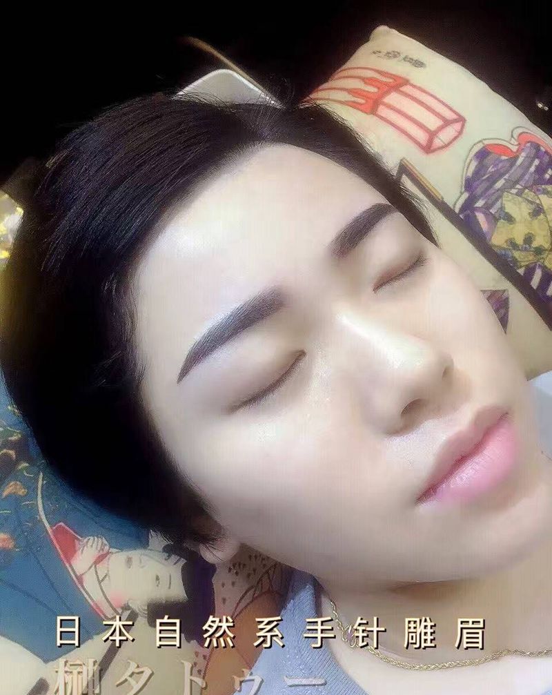 日本手针雕眉纹身图片_成品人物日本雕眉纹身图案