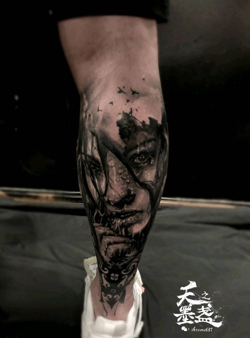 写实女人肖像纹身图片_腿部欧美写实纹身图案