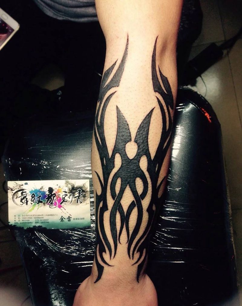 图腾纹身图片_成品手臂传统图腾纹身图案