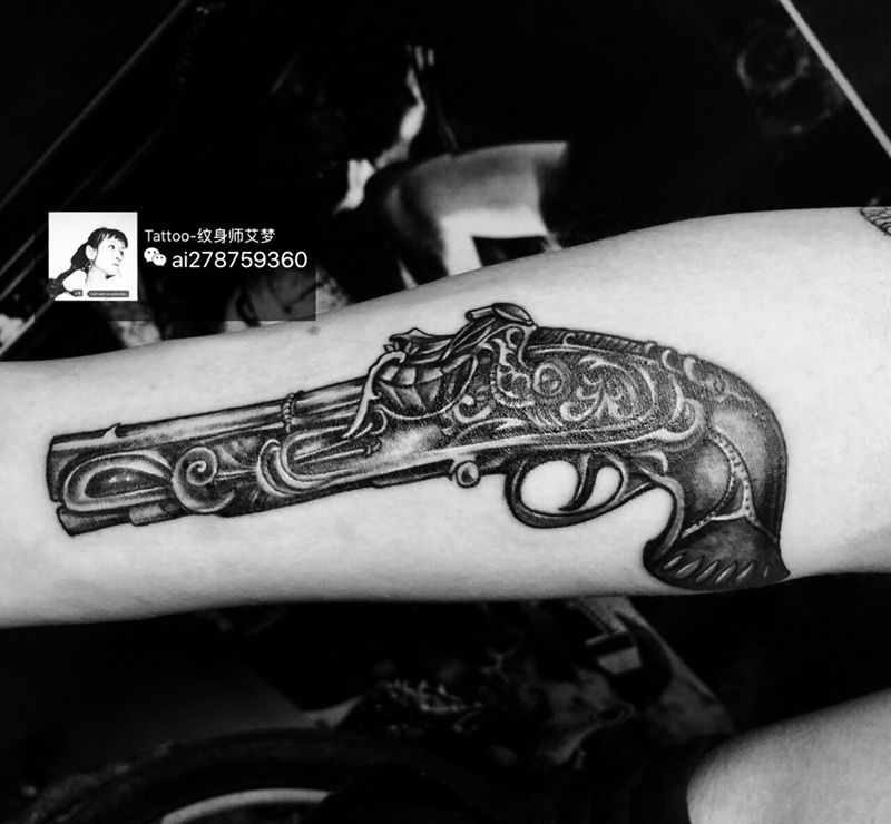 余文乐手枪同款纹身图片