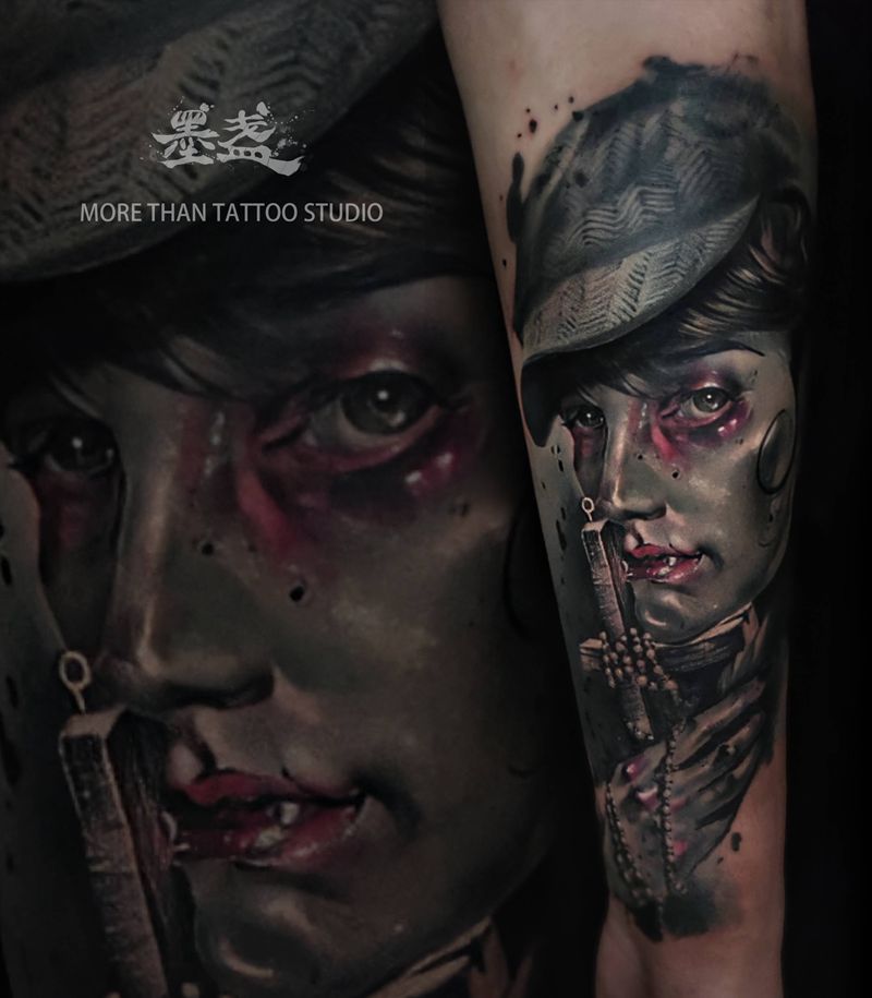 剃刀党纹身图片_手臂欧美写实吸血鬼纹身图案