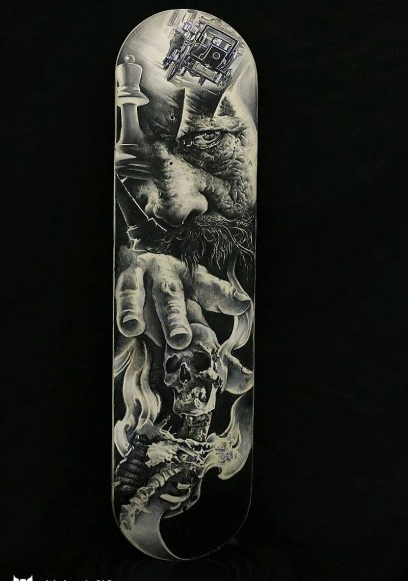 满背手稿纹身图片