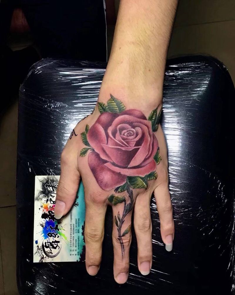 玫瑰纹身图片_手部水彩纹身图案
