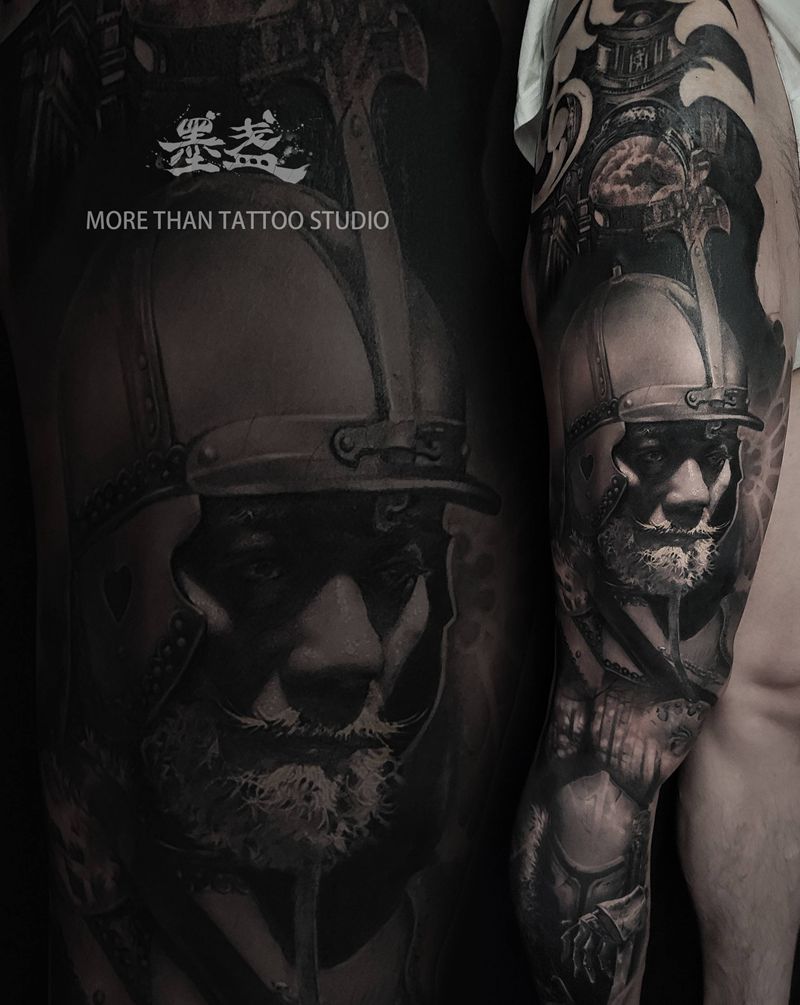 波兰裔骑兵纹身图片_腿部欧美写实花腿纹身图案