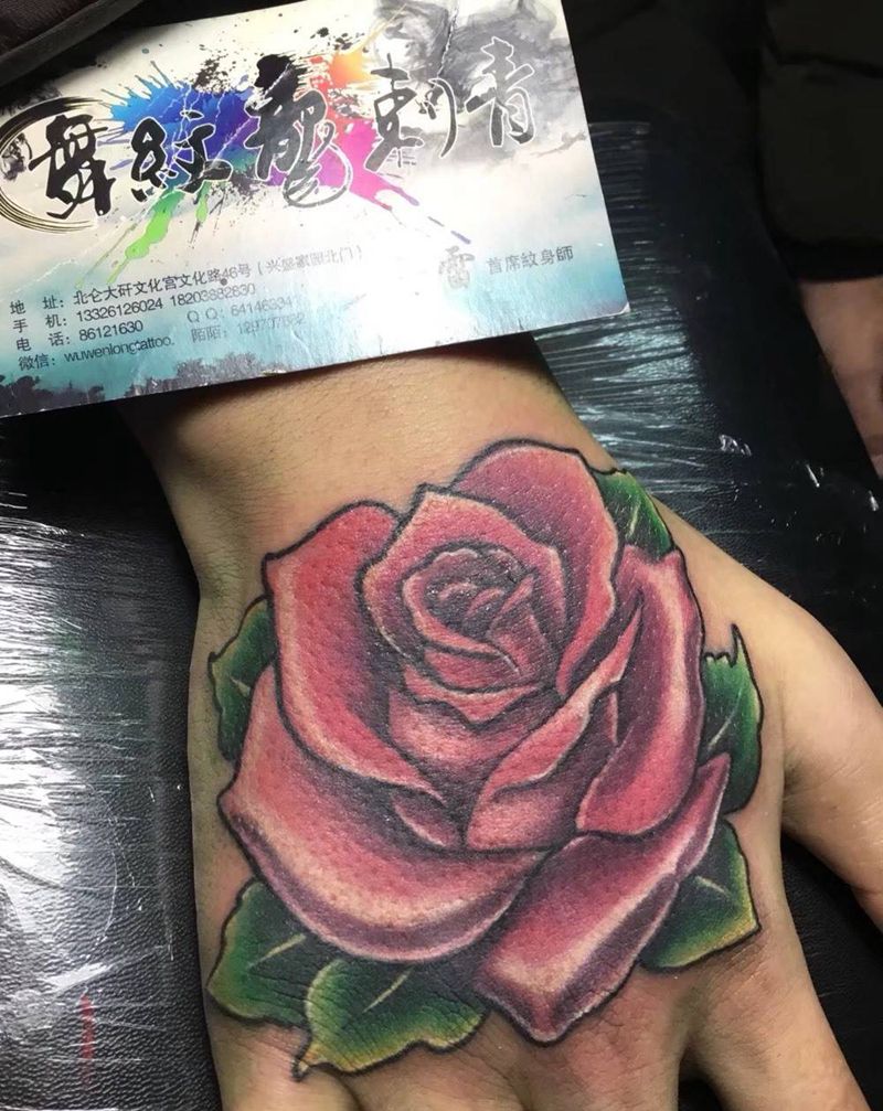 玫瑰纹身图片_成品手部欧美植物纹身图案