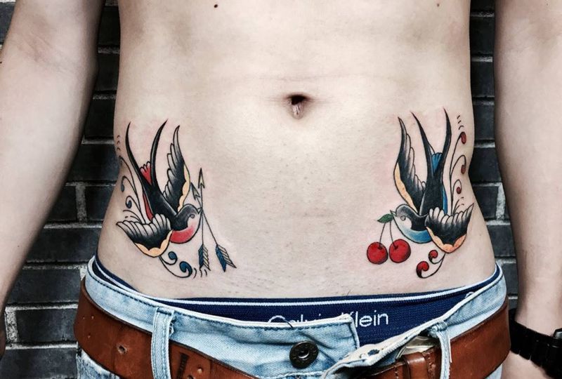 双飞燕纹身图片