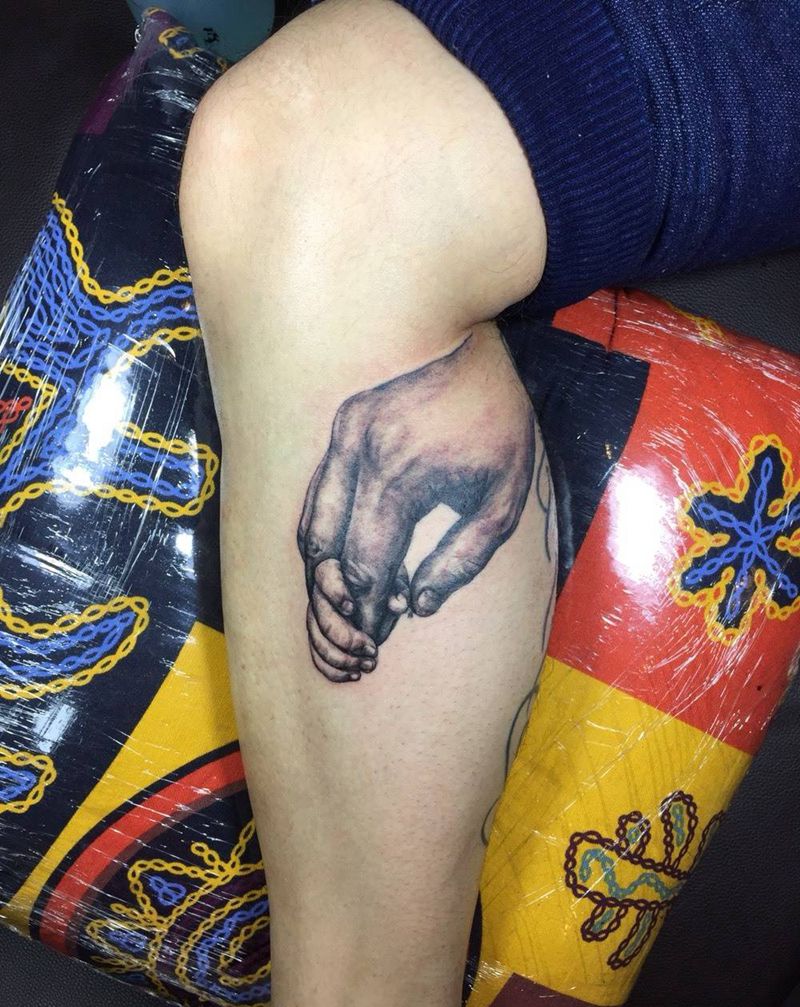 小手牵大手纹身图片